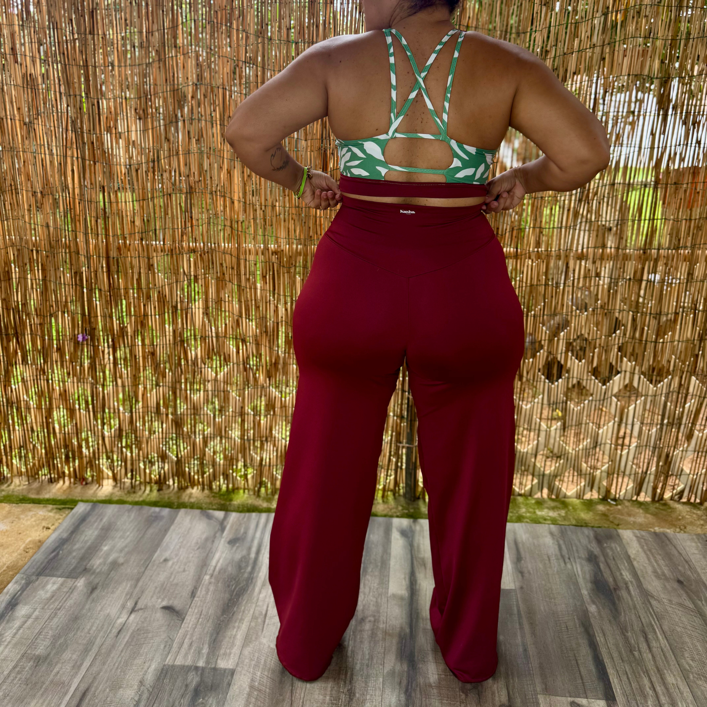 Pantalón Loungewear Cacao de Tiro Alto – Cómodo, Suave y Fluido – Hecho a Mano