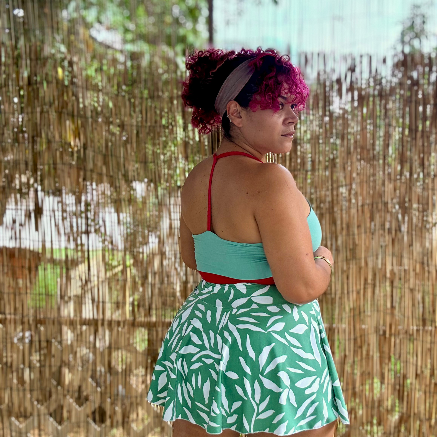 Skort Deportivo con Short Interno Sin Costura Frontal y Pretina Alta – In My Body