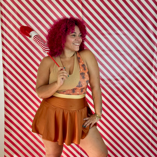 Top Deportivo Mujer “Brilla Goza” | Racer Ajustado con Apertura Frontal | Soporte Medio | Lycra 4-Way Spandex | Mix & Match | Handmade Puerto Rico