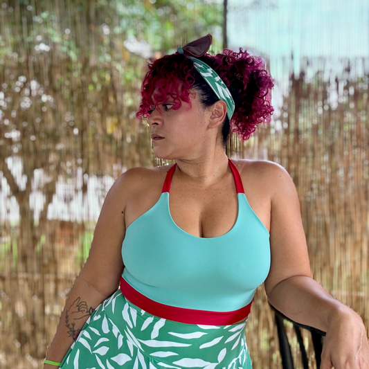 Top Deportivo In My Body – Soporte Alto, Espalda T y Comodidad Real para Cuerpos Reales