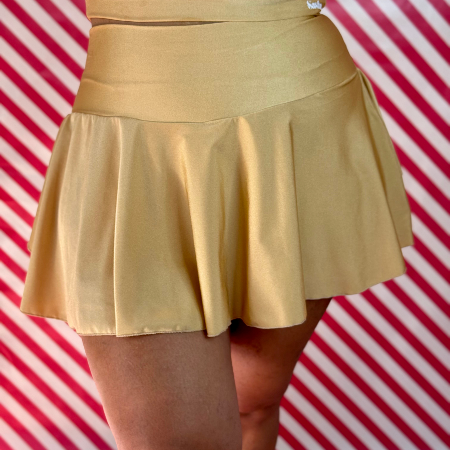 Falda Athleisure “PARRANDA” con Short Integrado, Faja Doble, Bolsillo, Rizo Trasero | Edición Limitada
